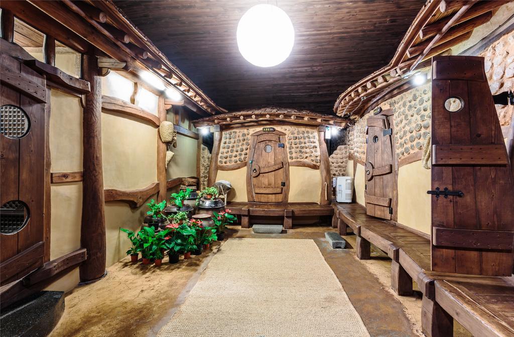 Kasan Tobang Hostel Σεογκουίπο Εξωτερικό φωτογραφία